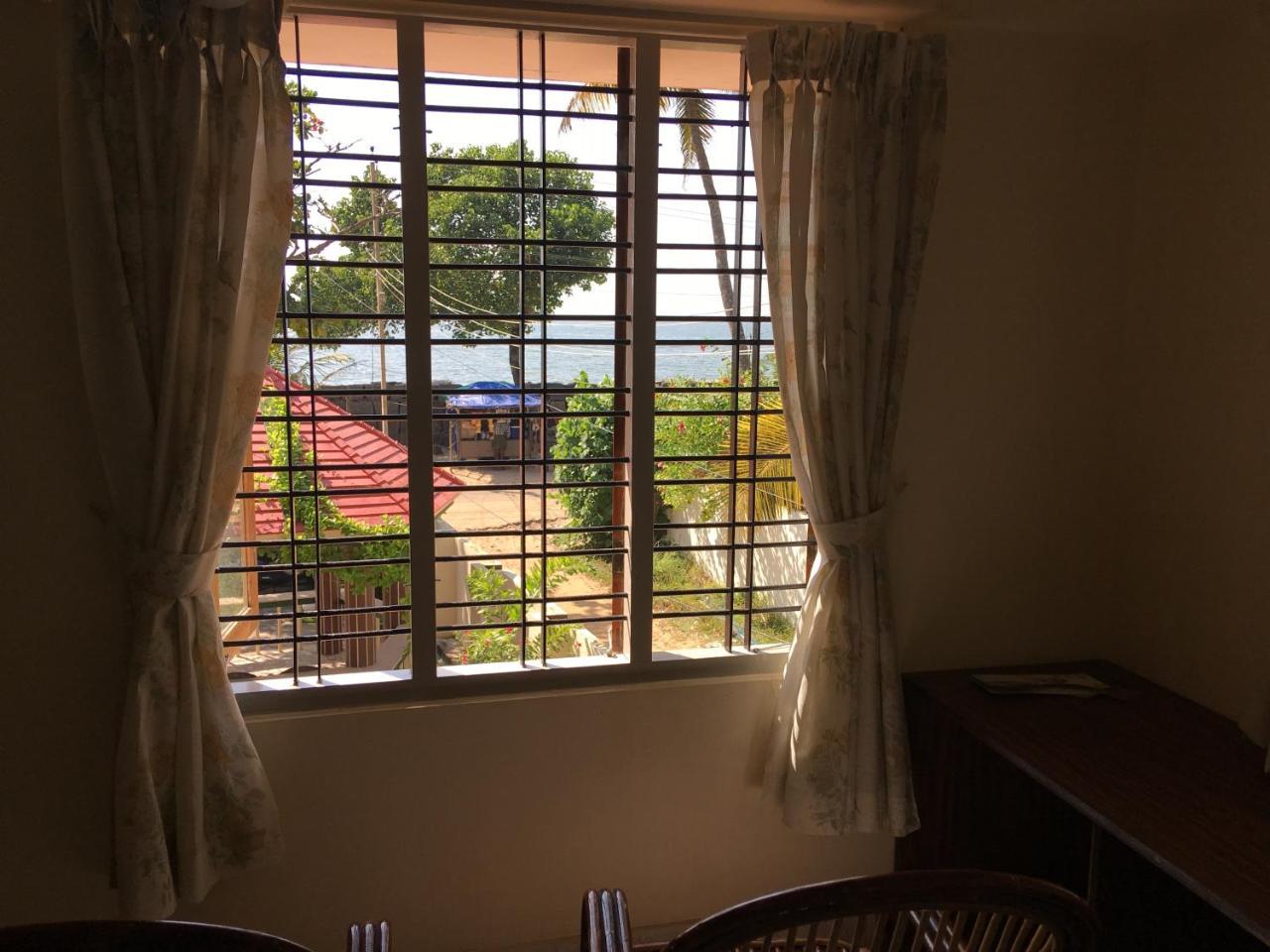 Sunset Beach Villa Cherai Kochi Екстериор снимка